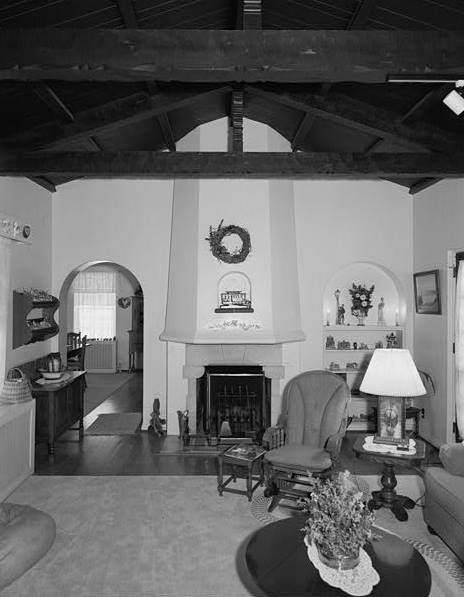 LIVING ROOM, LOOKING NORTHWEST TO DINING ROOM