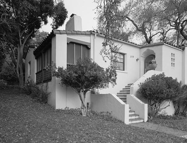 PERSPECTIVE VIEW OF PORCH AND FRONT ENTRY