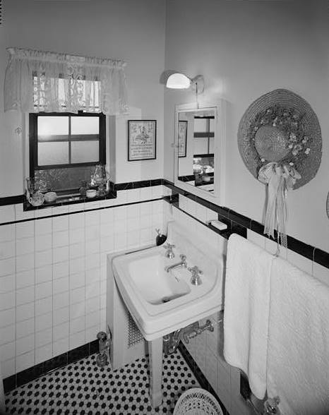 BLACK AND WHITE TILE, HALLWAY BATHROOM