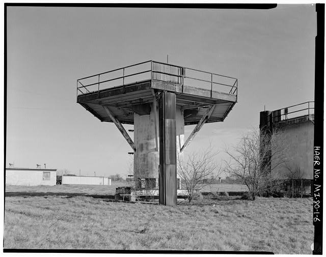 VIEW EAST, West Control Area, middle South Radar Tower